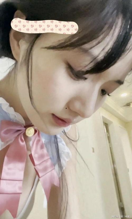 网红吃瓜五万粉丝是谁,网红吃瓜达人五万粉丝背后的故事揭秘 第2张 网红吃瓜五万粉丝是谁,网红吃瓜达人五万粉丝背后的故事揭秘 第2张