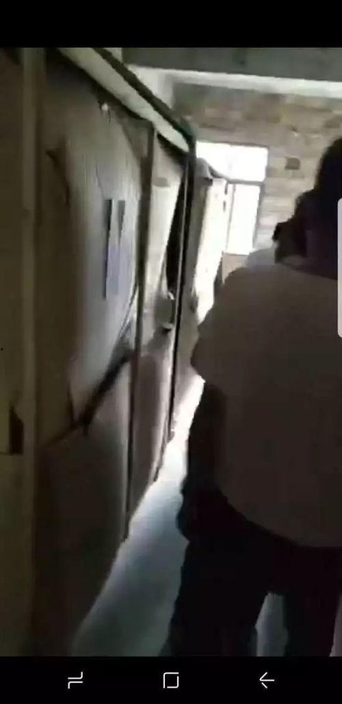 小学生爆料在家挨打视频,家庭教育问题引发社会关注 第2张 小学生爆料在家挨打视频,家庭教育问题引发社会关注 第2张