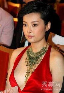 袁立爆料走红毯视频,揭秘明星走红毯背后的真相  第3张