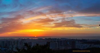 彩霞在线观看的,云端绽放的浪漫传奇