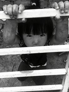 小妞在农村爆料视频,小妞镜头下的真实生活瞬间