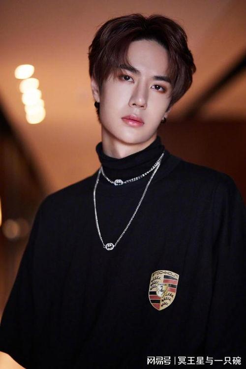 王一博照片爆料最新视频,帅气舞姿引粉丝尖叫 第3张 王一博照片爆料最新视频,帅气舞姿引粉丝尖叫 第3张