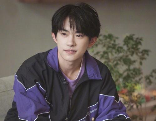 圈内人爆料易烊千玺近况,低调努力，砥砺前行  第2张