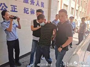 交警爆料抢劫案件视频,抢劫案件现场惊心动魄，视频还原犯罪瞬间