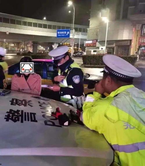 交警爆料抢劫案件视频,抢劫案件现场惊心动魄，视频还原犯罪瞬间  第3张