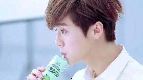 二丫爆料愚人节视频回放,二丫揭秘视频背后的搞笑瞬间  第3张